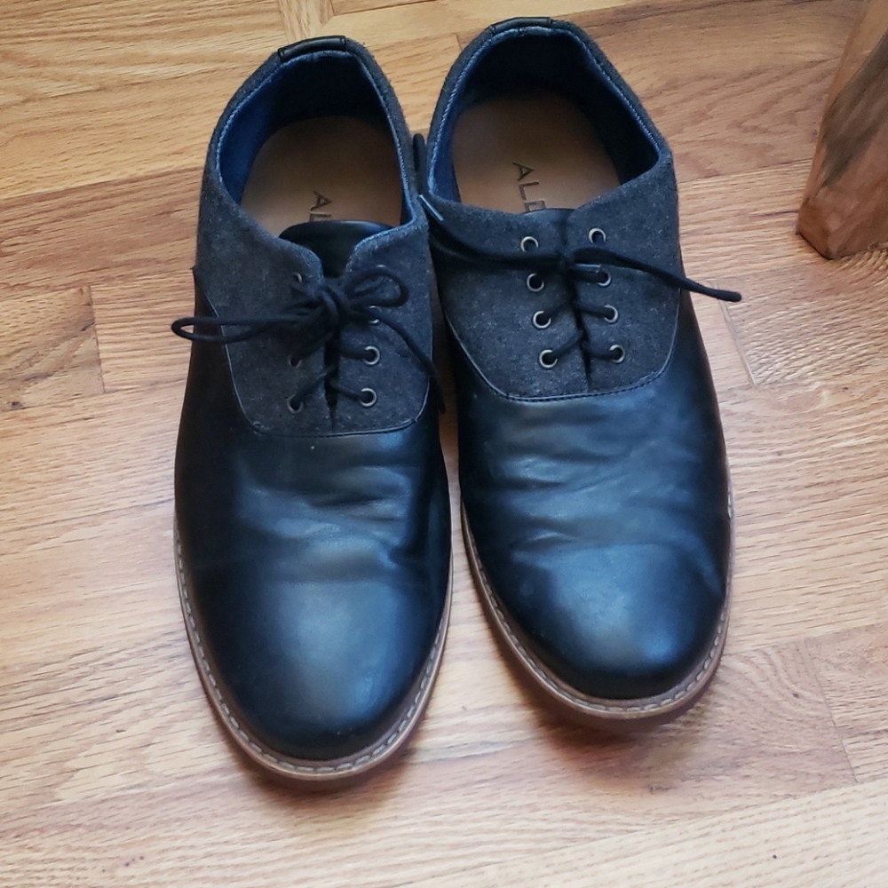 Also shoes size 11